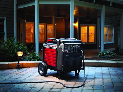 Honda Power Equipment EU7000iS in Long Island City, New York - Photo 16
