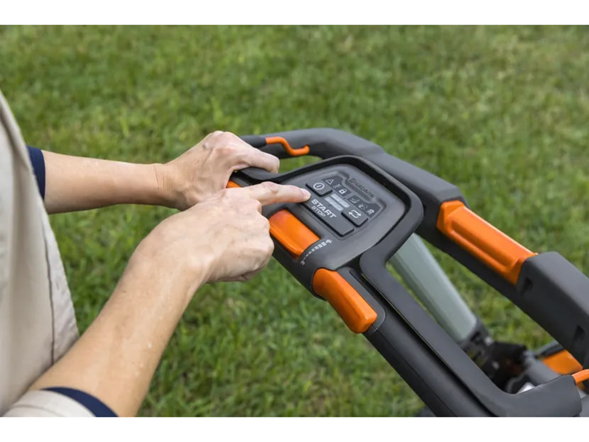 Husqvarna Power Equipment Lawn Xpert LE-322 21 in. Self-Propelled (tool only) in Saint Maries, Idaho - Photo 8