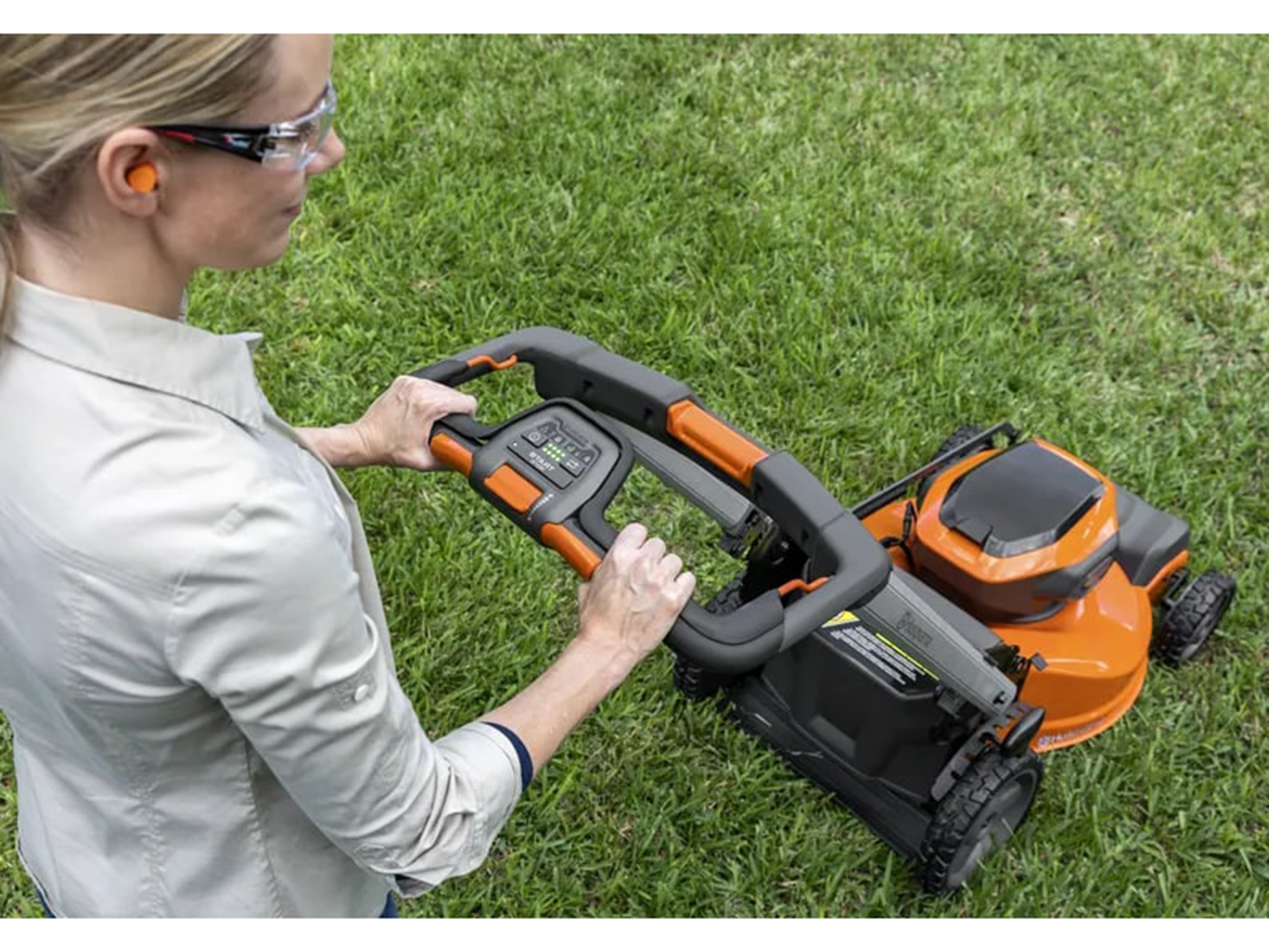 Husqvarna Power Equipment Lawn Xpert LE-322 21 in. Self-Propelled (tool only) in Saint Maries, Idaho - Photo 12
