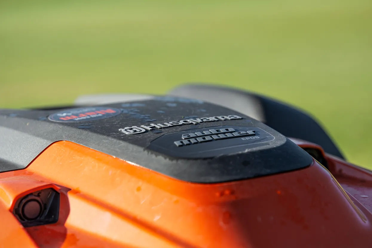 Husqvarna Power Equipment Automower 580 EPOS in Saint Maries, Idaho - Photo 9