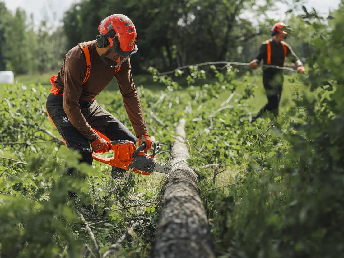 Husqvarna Power Equipment 435i tool only in Saint Maries, Idaho - Photo 6