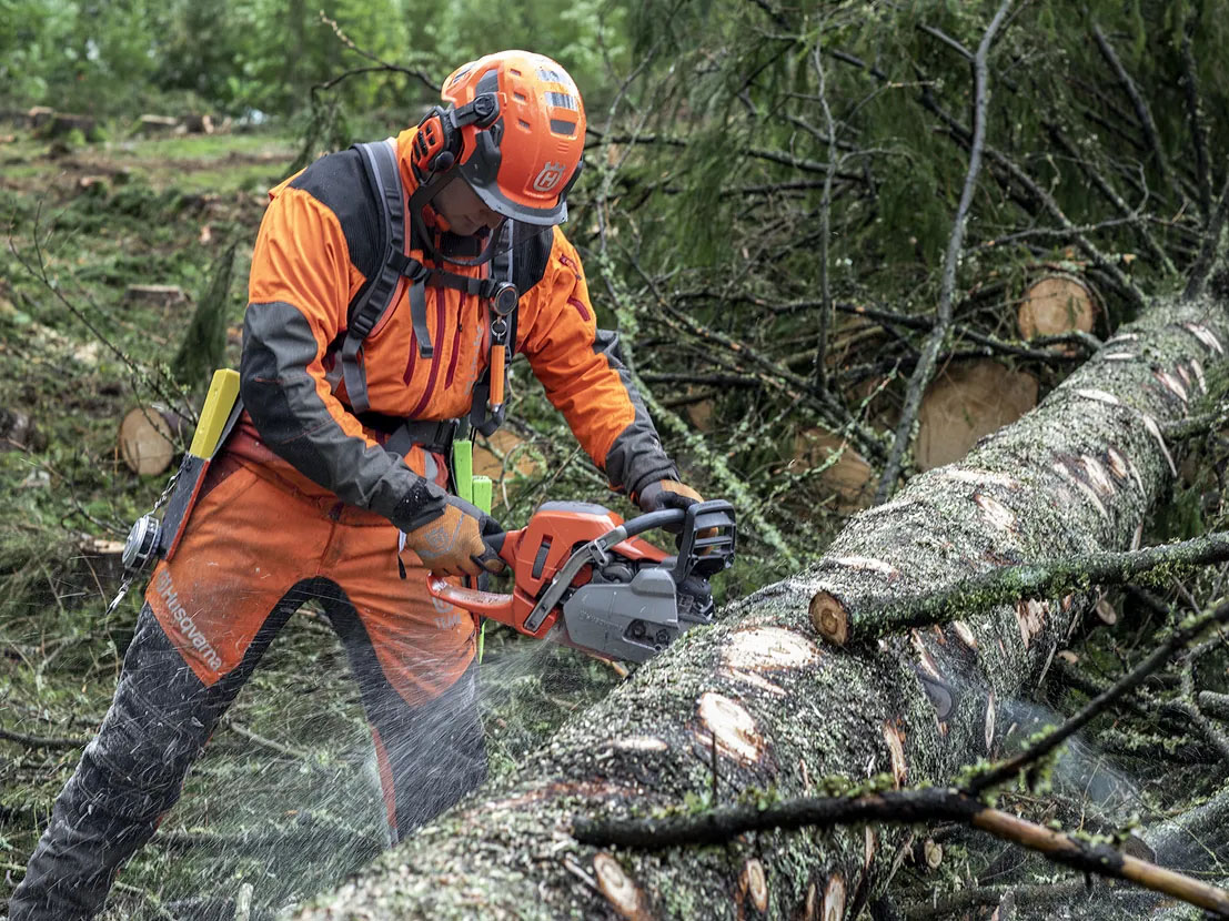 Husqvarna Power Equipment 550 XP Mark II 18 in. SP33G in Saint Maries, Idaho - Photo 16