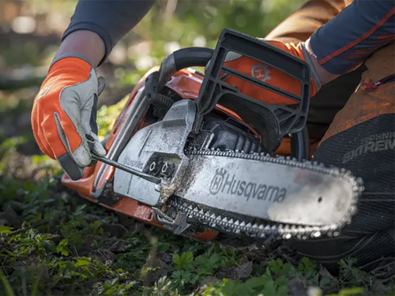 Husqvarna Power Equipment 555 18 in. C83 in Saint Maries, Idaho - Photo 10