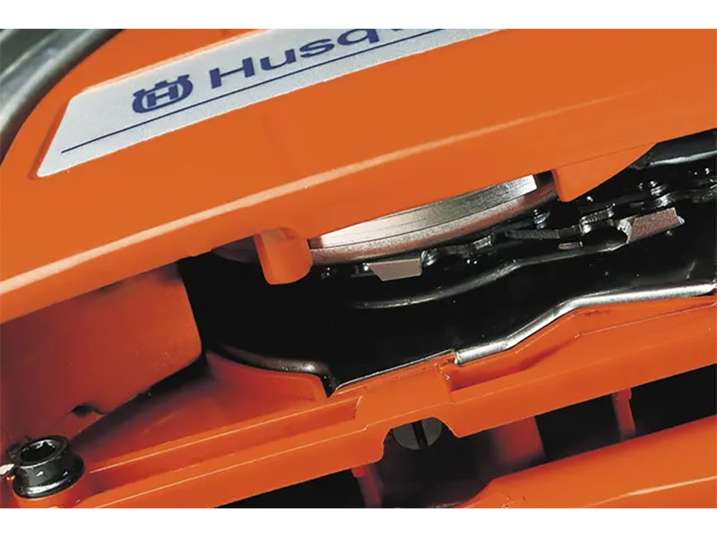 Husqvarna Power Equipment 562 XP 18 in. C83 in Saint Maries, Idaho - Photo 4