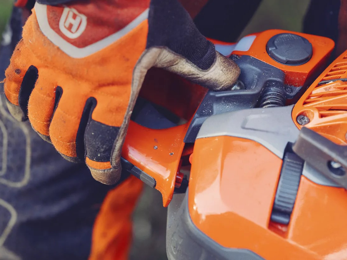 Husqvarna Power Equipment 564 XP Fuel Injected 18 in. C85 in Saint Maries, Idaho - Photo 4