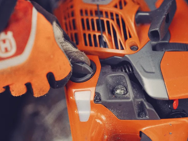Husqvarna Power Equipment 564 XP Fuel Injected 18 in. C85 in Saint Maries, Idaho - Photo 10