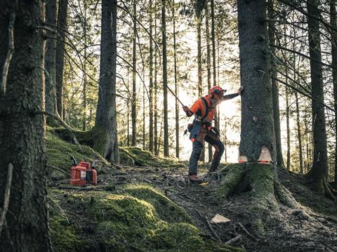 Husqvarna Power Equipment 572 XP G 24 in. C85 in Saint Maries, Idaho - Photo 15