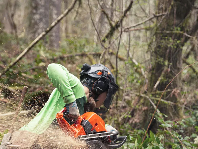 Husqvarna Power Equipment 585 32 in. C85 in Saint Maries, Idaho - Photo 16