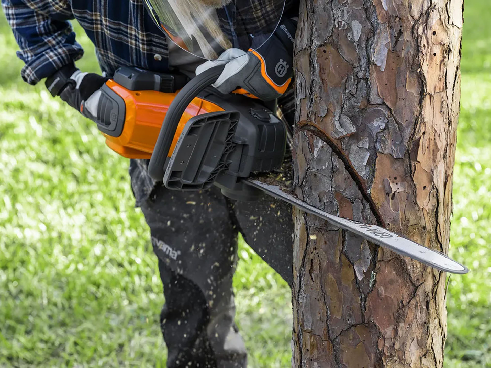 Husqvarna Power Equipment Power Axe 350i battery and charger included in Saint Maries, Idaho