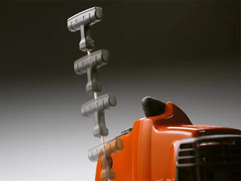 Husqvarna Power Equipment 525HE4 in Saint Maries, Idaho - Photo 2
