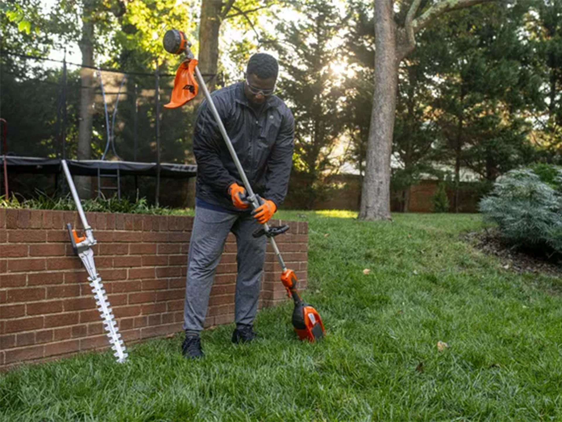 Husqvarna Power Equipment Combi Switch + String Trimmer 330iKL (battery and charger included) in Saint Maries, Idaho - Photo 10