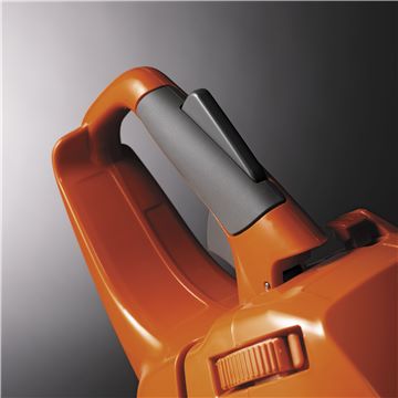 Husqvarna Power Equipment 435 16 in. bar 2.15 hp (965 16 75-01) in Saint Maries, Idaho - Photo 5