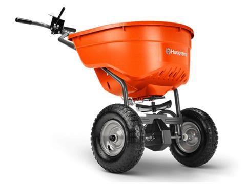 2021 Husqvarna Power Equipment 130 lb. Push Spreader in Saint Maries, Idaho