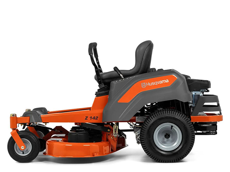本LA-2‐7 New 2023 Husqvarna Power Equipment Z142 42 in. Kohler 6600