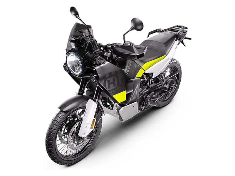 2023 Husqvarna Norden 901 in Eugene, Oregon - Photo 6