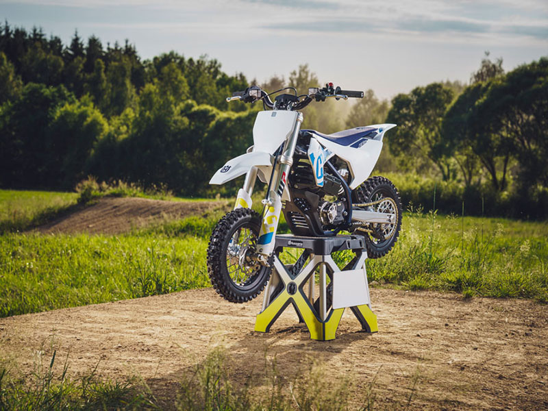 New 2024 Husqvarna EE 3 Durham NC Specs Price Photos White Blue HU08891