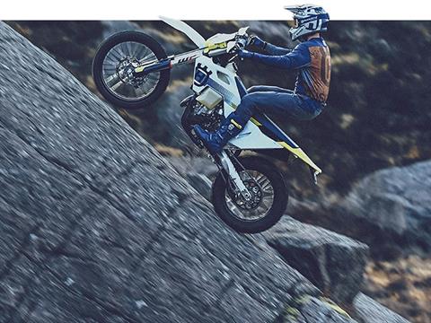2024 Husqvarna FE 450 in Athens, Ohio - Photo 18