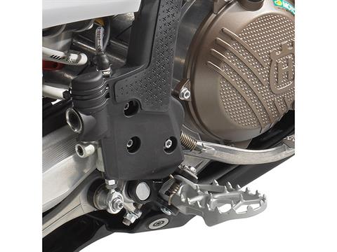 2024 Husqvarna TE 300 Pro in Athens, Ohio - Photo 8