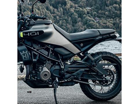 2024 Husqvarna Svartpilen 401 in Marionville, Missouri - Photo 8