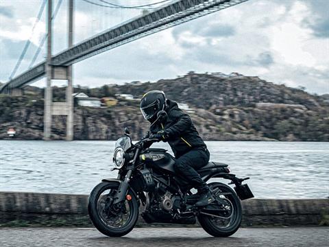 2024 Husqvarna Svartpilen 401 in Marionville, Missouri - Photo 18