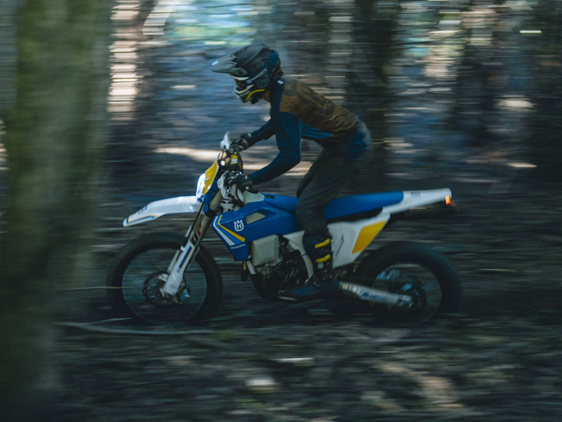 2025 Husqvarna FE 350s Heritage in Athens, Ohio - Photo 16