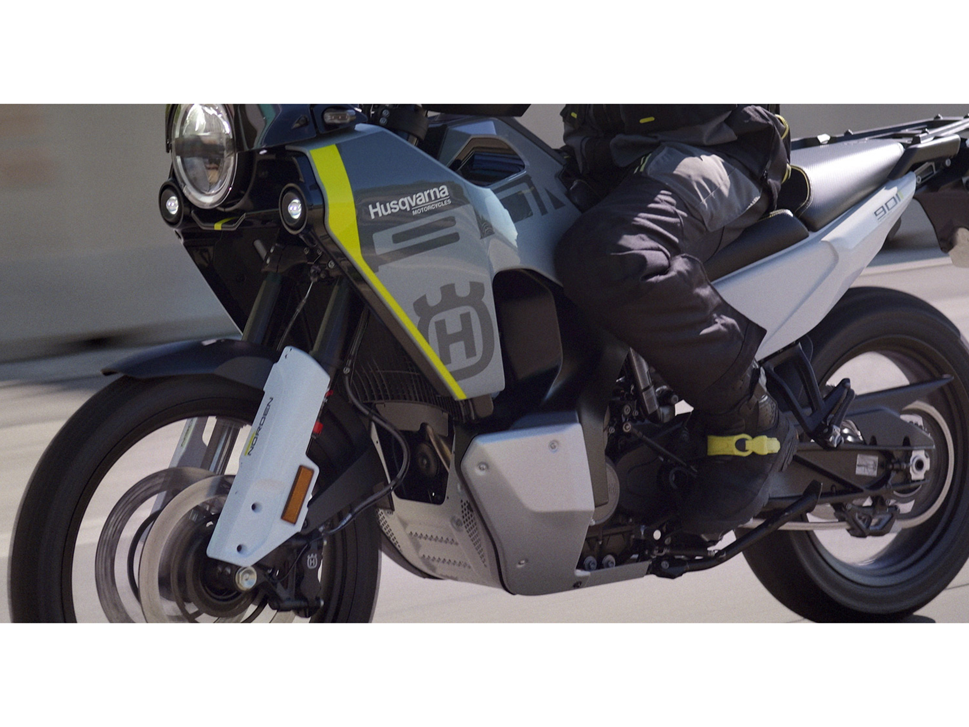 2025 Husqvarna Norden 901 in Athens, Ohio - Photo 11