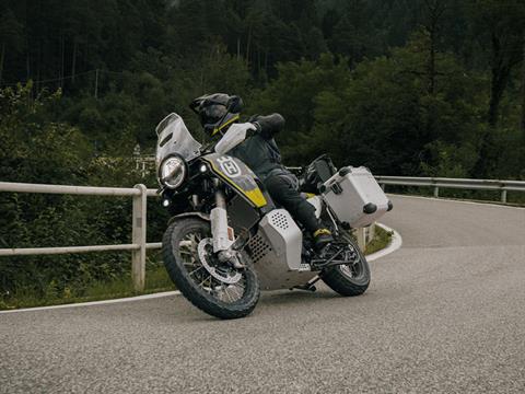 2025 Husqvarna Norden 901 Expedition in Athens, Ohio - Photo 18
