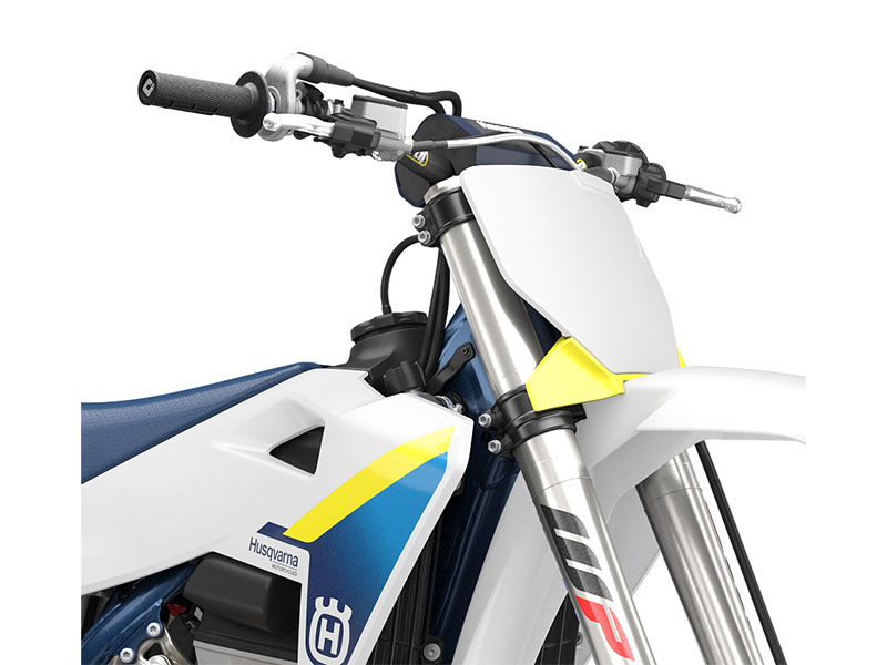 2025 Husqvarna FC 250 in Athens, Ohio - Photo 9