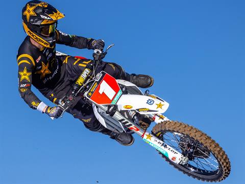 2025 Husqvarna FC 250 Factory Edition in Athens, Ohio - Photo 18