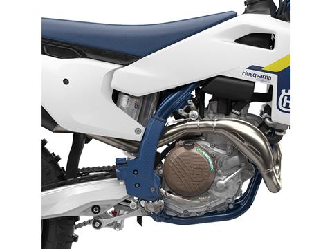 2025 Husqvarna FC 450 in Athens, Ohio - Photo 4