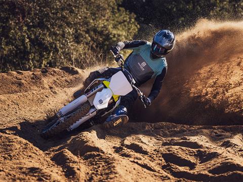 2025 Husqvarna FC 450 in Athens, Ohio - Photo 15