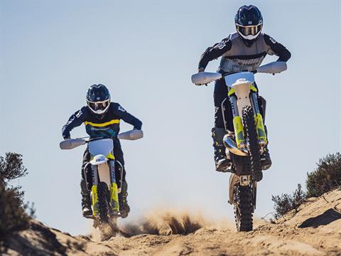 2025 Husqvarna FX 350 in Athens, Ohio - Photo 15