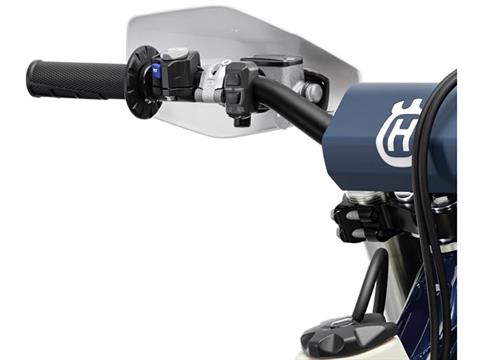 2025 Husqvarna TE 150 in Athens, Ohio - Photo 8