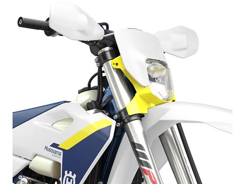 2025 Husqvarna TE 250 in Athens, Ohio - Photo 7