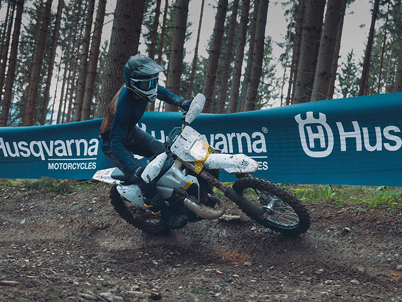 2025 Husqvarna TE 250 in Athens, Ohio - Photo 9