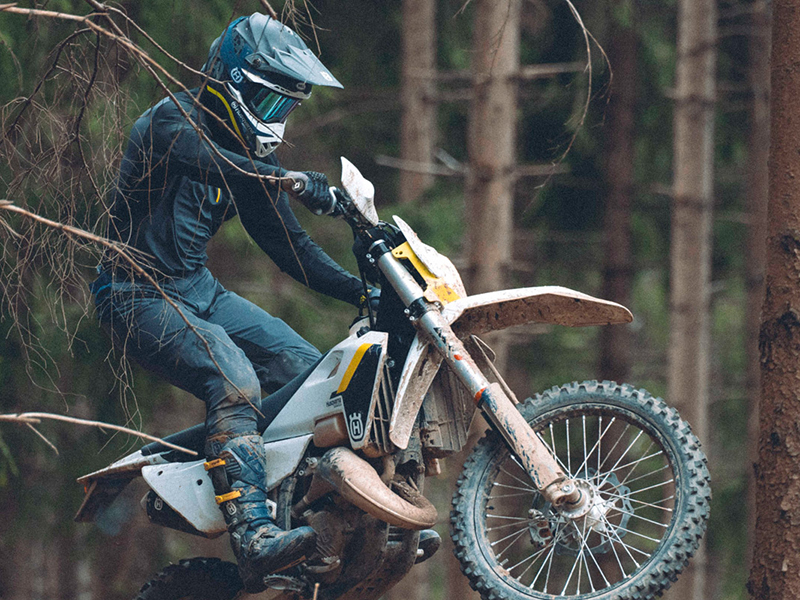 Husqvarna enduro 250 on sale