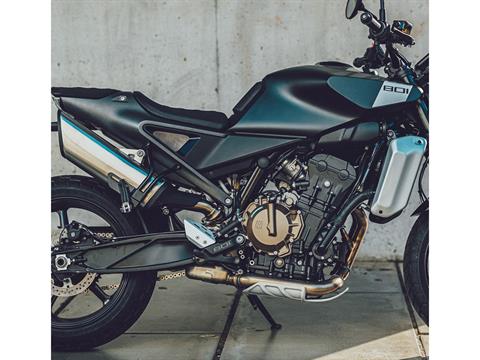 2025 Husqvarna Svartpilen 801 in Marionville, Missouri - Photo 5