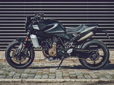 2025 Husqvarna Svartpilen 801 in Marionville, Missouri - Photo 20