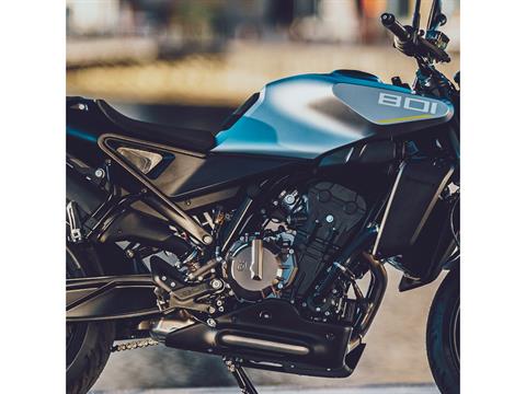 2025 Husqvarna Vitpilen 801 in Marionville, Missouri - Photo 7