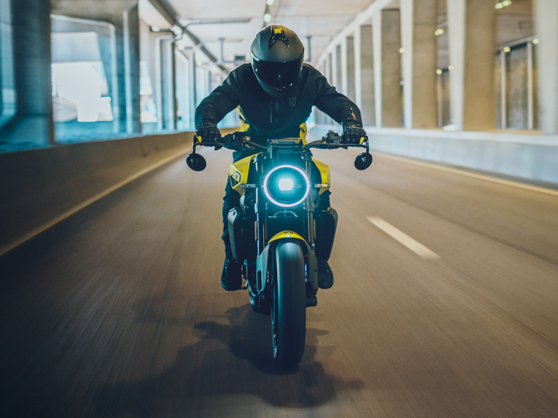 2025 Husqvarna Vitpilen 801 in Marionville, Missouri - Photo 16