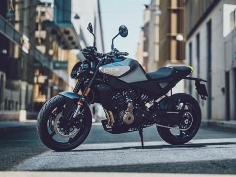 2025 Husqvarna Vitpilen 801 in Marionville, Missouri - Photo 20