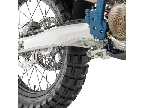 2026 Husqvarna FE 350s in Marionville, Missouri - Photo 13