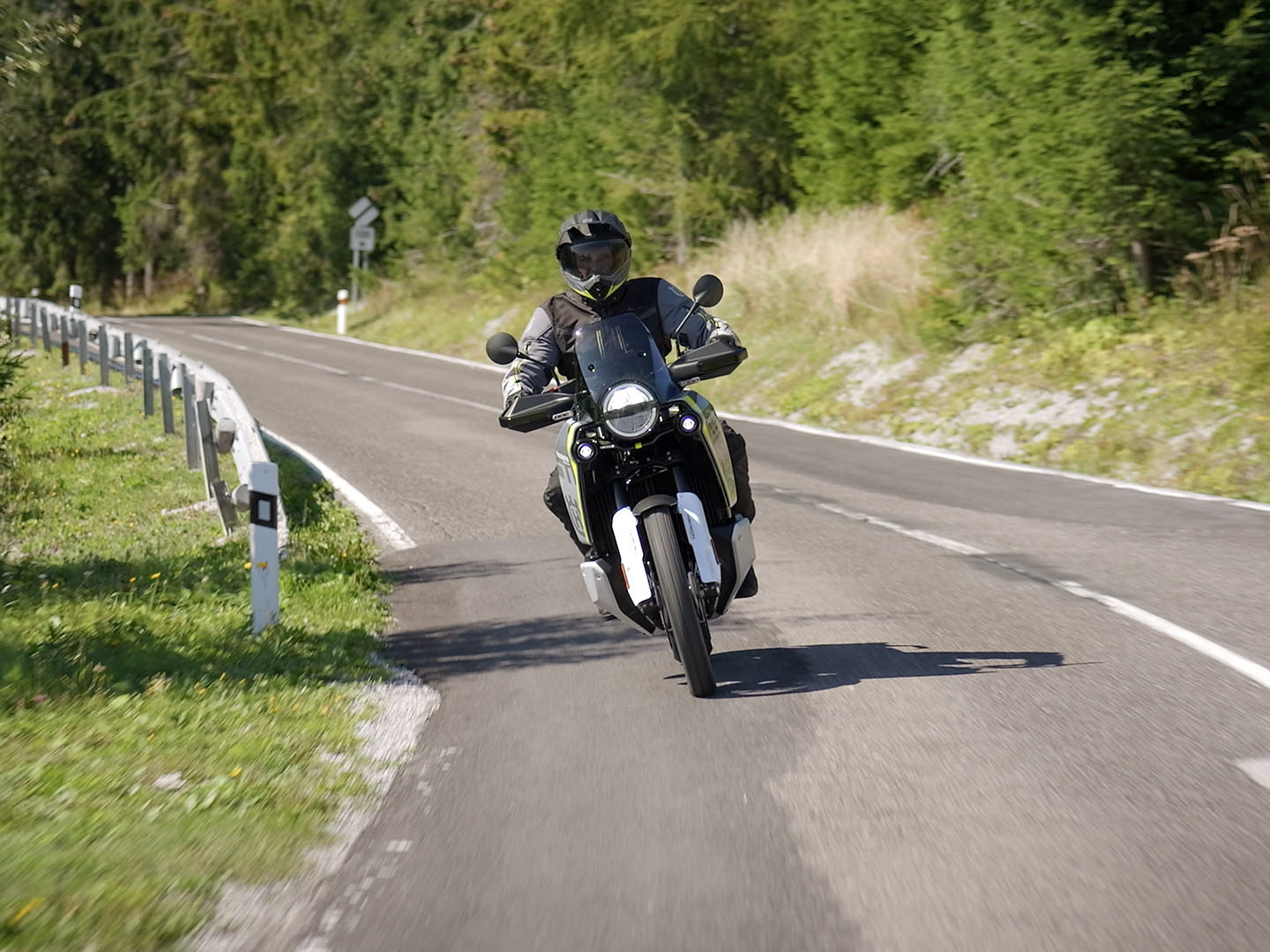 2026 Husqvarna Norden 901 in Auburn, Massachusetts - Photo 13