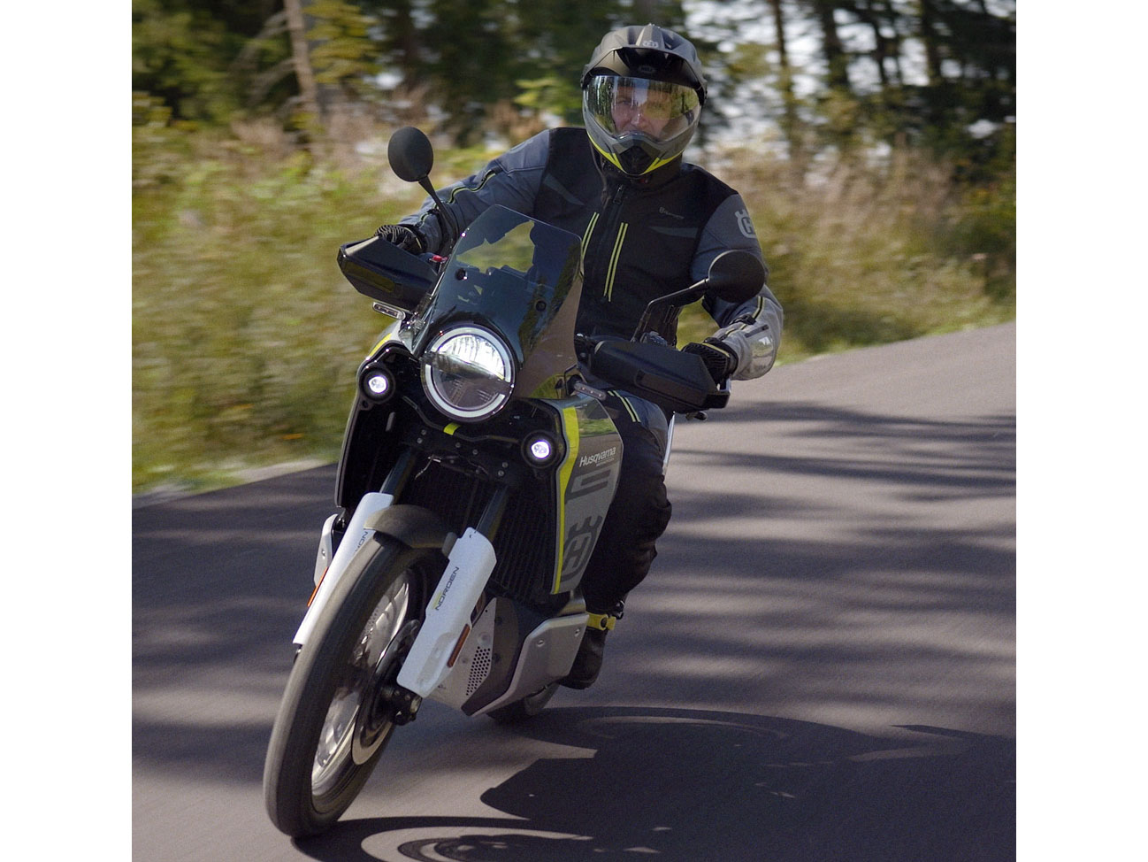 2026 Husqvarna Norden 901 in Auburn, Massachusetts - Photo 14