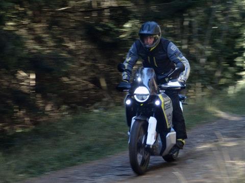 2026 Husqvarna Norden 901 in Auburn, Massachusetts - Photo 18