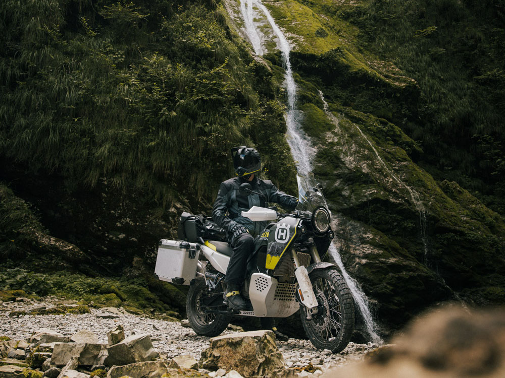 2026 Husqvarna Norden 901 Expedition in Auburn, Massachusetts - Photo 10