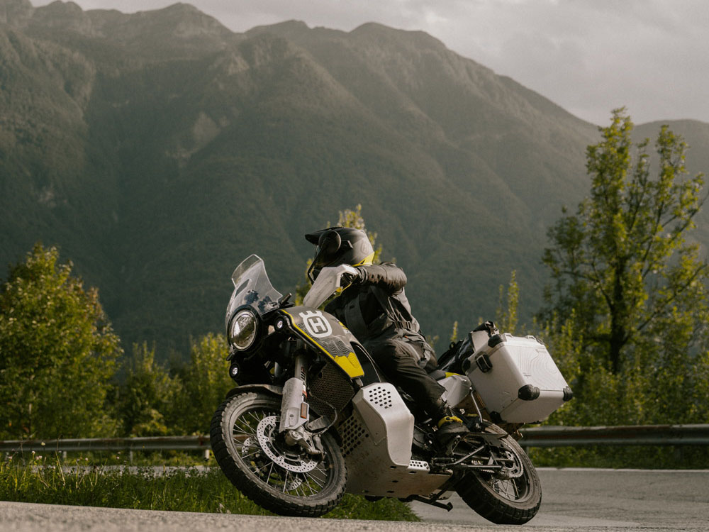 2026 Husqvarna Norden 901 Expedition in Auburn, Massachusetts - Photo 15