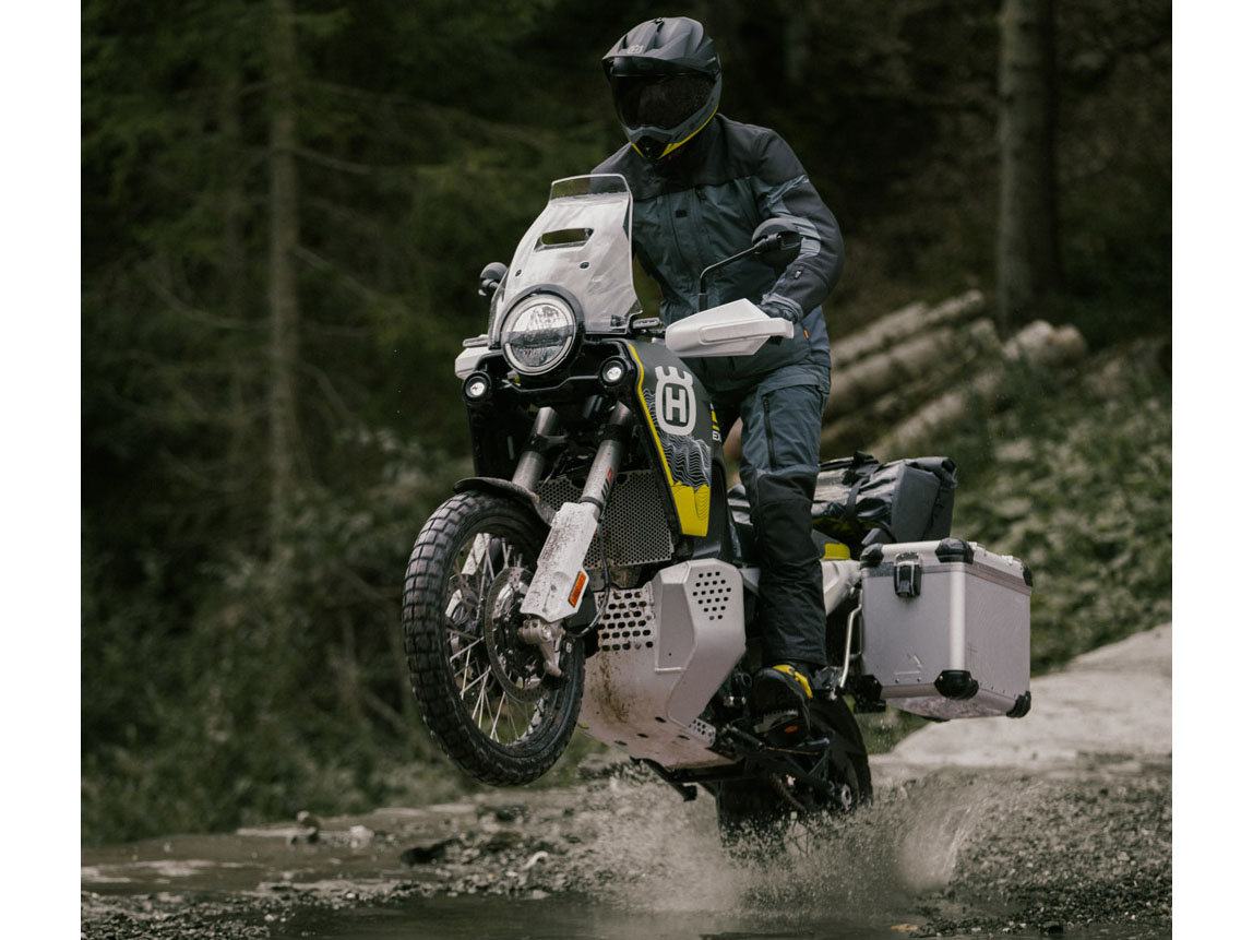 2026 Husqvarna Norden 901 Expedition in Auburn, Massachusetts - Photo 16