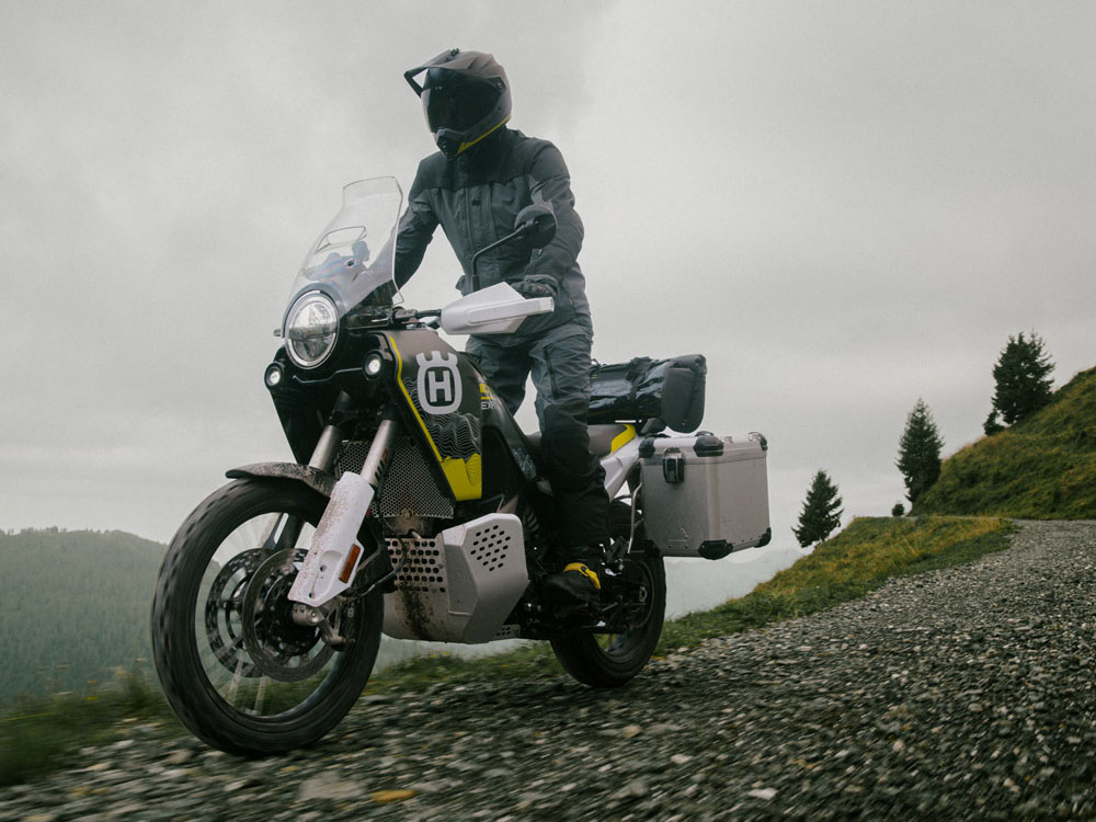 2026 Husqvarna Norden 901 Expedition in Auburn, Massachusetts - Photo 19