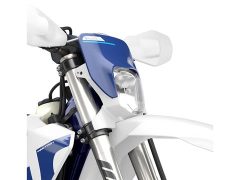 2026 Husqvarna TE 300 in Marionville, Missouri - Photo 7